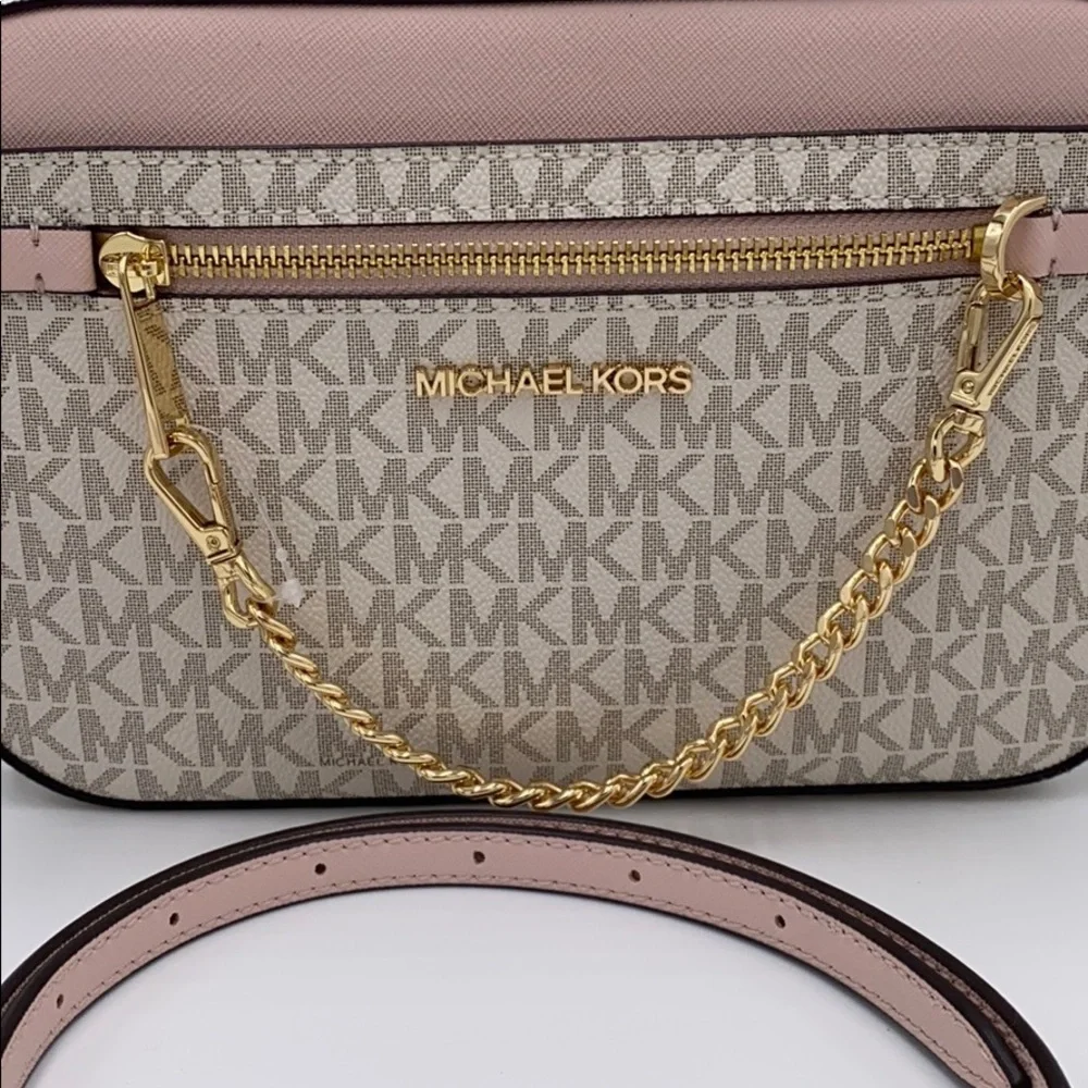MICHAEL KORS LG EW ZP CHAIN XBODY POWDER BLUSH MLT